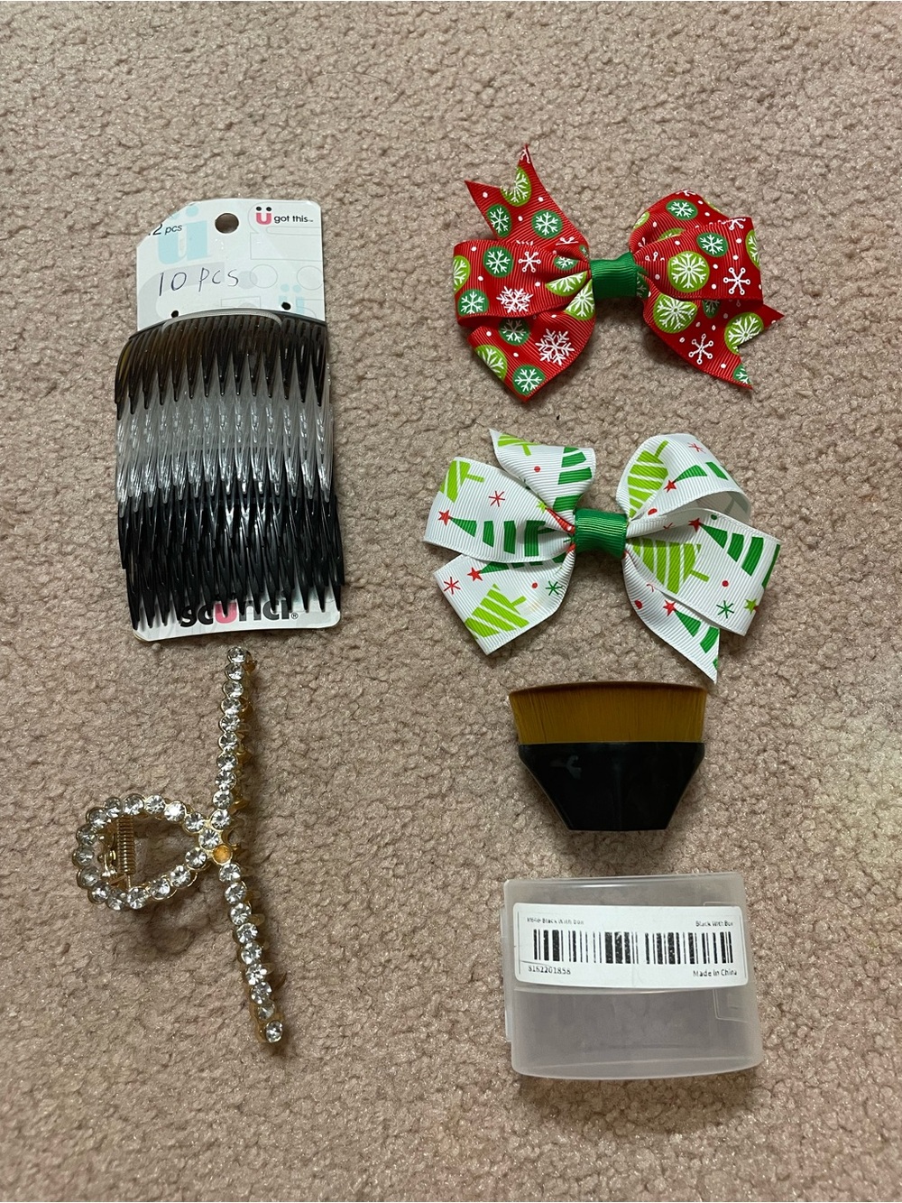Kids Holiday Bow Hair Clips – Red & White Christmas Tree Print